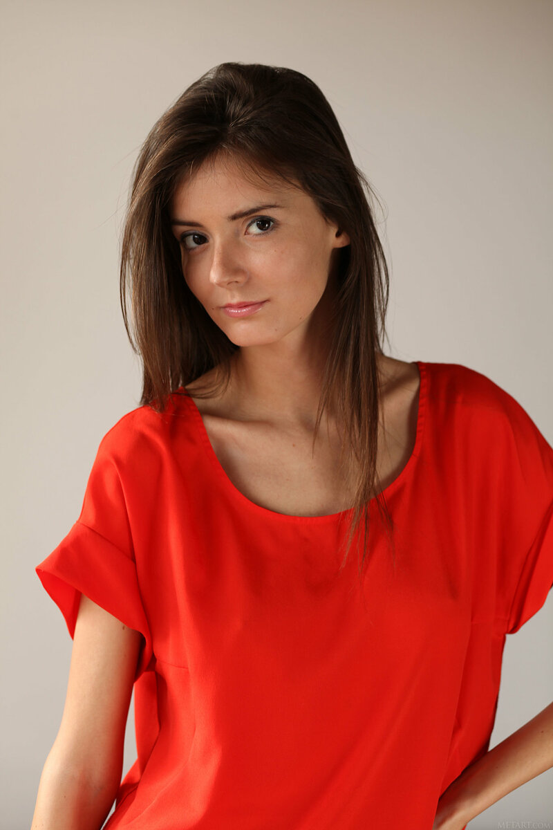 Мила, 25